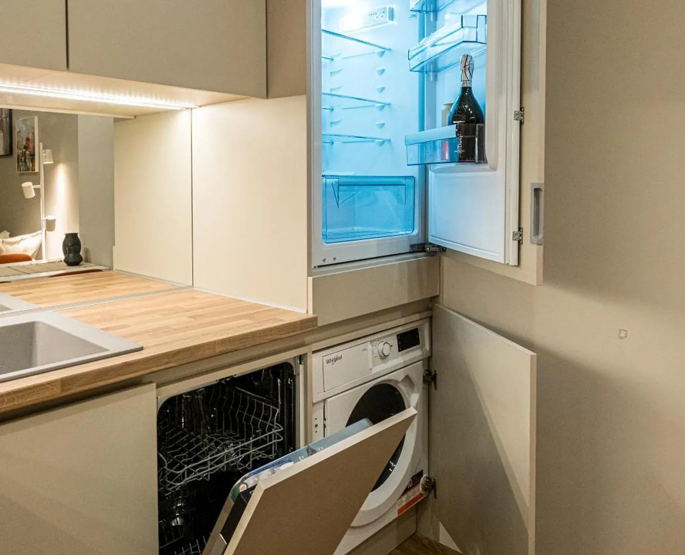 South 22 - Brand New Modern 1Bd Apt In Sofia Center 0*,  Bulgarien